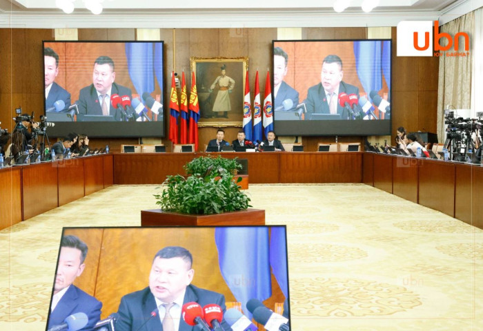 МАН-ын БҮЛЭГ: Цалин, тэтгэврийн нэмэгдлийг урсгал зардлаас 1.1 их наяд төгрөгийг бууруулж шийдвэрлэнэ