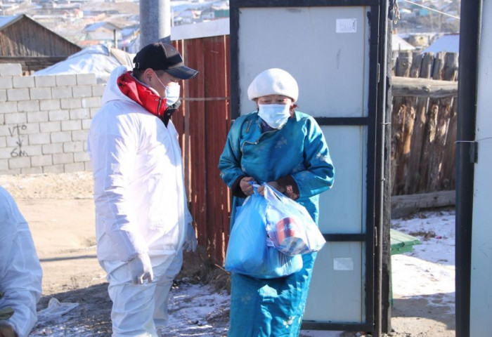 Өвөрмонголчууд Дарханыханд тусламж илгээв