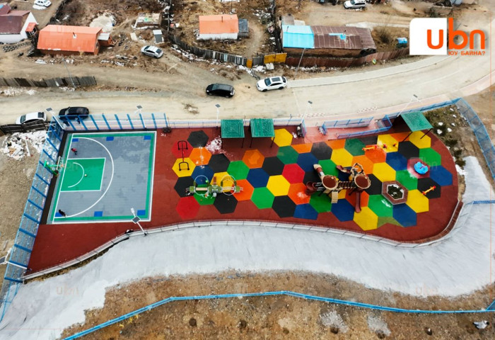 Гурван байршилд 3x3 сагсан бөмбөгийн талбай байгууллаа