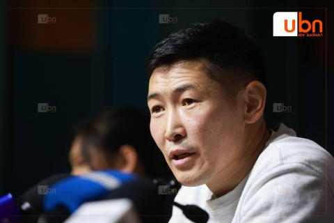 ХОХИРОГЧ: Сүмд явсан ээж минь хүүхдүүдээ “Сатаны сүнс“ гэж харааж, өөрийгөө “Мөнх насална“ гэж явсаар өнгөрсөн 9 дүгээр сард нас барсан