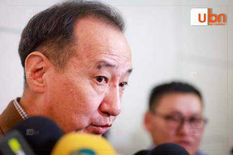 Д.Цогтбаатар: УИХ-ын гишүүдийг иргэдтэй адил улсын дундаж цалин авдаг байх асуудалд үр дагавраа л тооцох ёстой