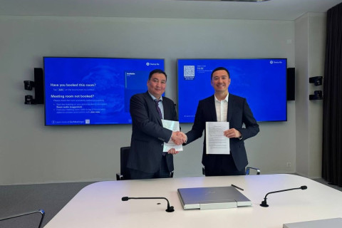 “Үндэсний давхар даатгал” ХК-ийн гүйцэтгэх захирал Б.Жавхлант “SWISS RE” компанитай хамтран ажиллах санамж бичигт гарын үсэг зурлаа