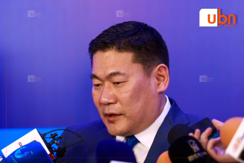 Л.Оюун-Эрдэнэ: Яах гэж гал барьж, олон хүнийг гомдоож ийм олон ажил хийв дээ. Манайхан ажлаас буусан хүнээ сайн нүдэж, КАЙФ авдаг