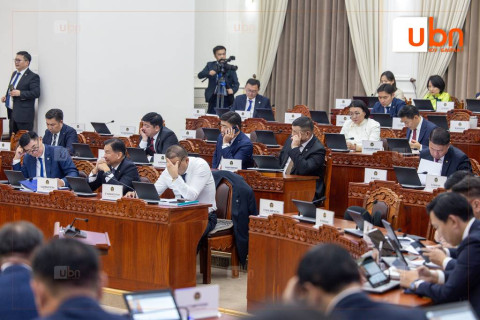 ЧУУЛГАН: 2026 оны төсөвтэй хамт өргөн мэдүүлсэн хуулийн төслүүдийг хэлэлцэнэ