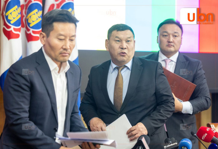 МАН-ЫН БҮЛЭГ: Төсвийн ажлын хэсгийн мэдээллийг сонсож байна