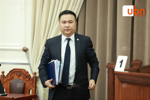 П.Сайнзориг: Багш, эмч нарын цалин нэмэх мөнгө байхгүй гэж байсан ч маш их хөрөнгө оруулалтыг КНОПНЫ НАЙМААГААР хийсэн байна