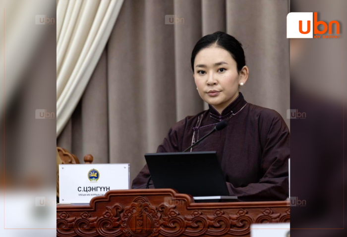 С.Цэнгүүн: Эмч, багш нарын цалинг мөнгөөр бус одон, медалиар олгож ирсэн