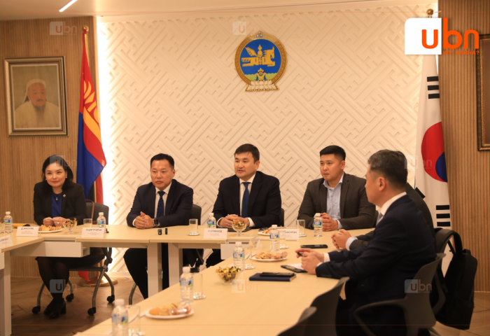 АН-ын удирдлагууд БНСУ дахь иргэдтэйгээ уулзаж, виз, хөдөлмөр эрхлэлтийн асуудлаар ярилцлаа