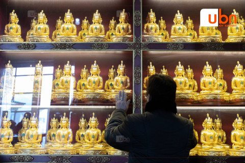 Бурхан багшийн эхийн ачийг хариулсан дүйчэн өдөр маргааш тохионо