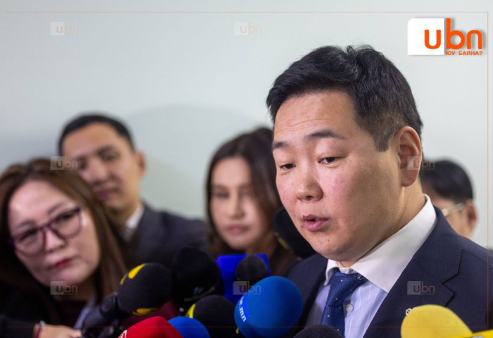 С.Эрдэнэбат: Намайг багш, эмч нарын цалинг нэмэх санал гаргаснаар үйлдвэрчний эвлэлийнхэн жагсааж байна гэсэн дайралт ирж байна