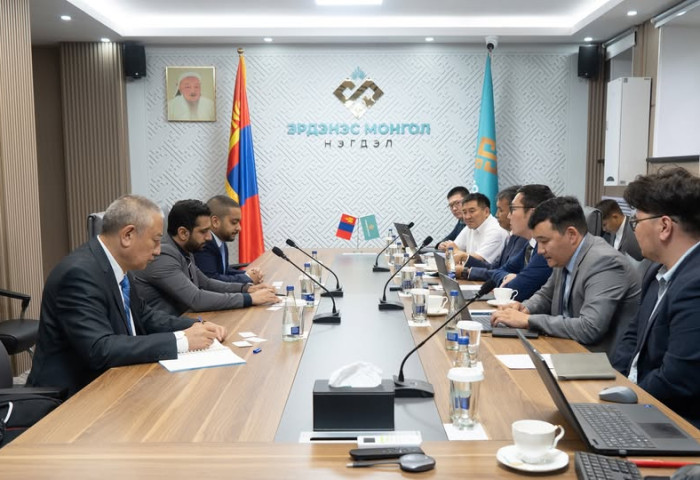 Оманы Султант Улсын Хөрөнгө оруулалтын газрын төлөөлөгчидтэй уулзлаа