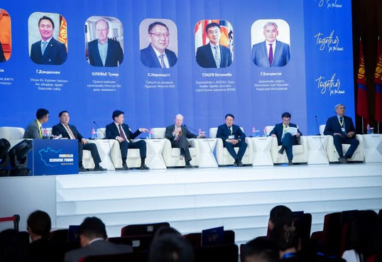 “Монголын эдийн засгийн форум-2025”-д  онцлох төслүүдээ танилцууллаа