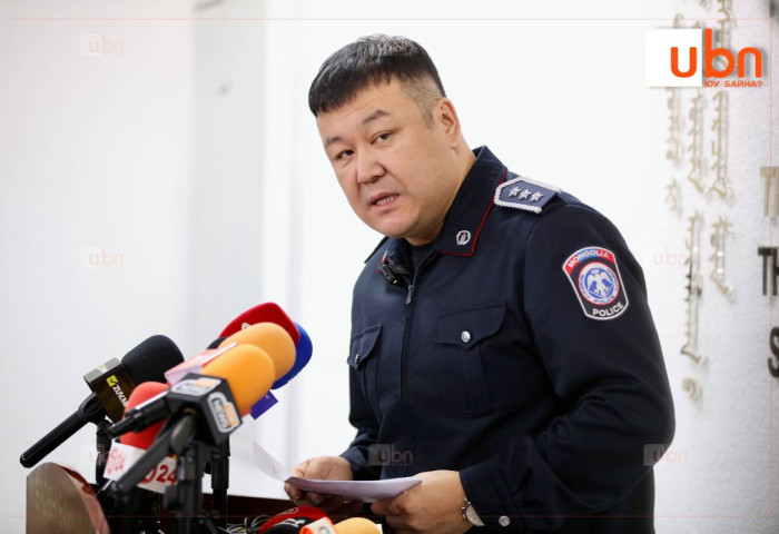 ЦЕГ: Иргэн Э нь телеграм, вайбер ашиглан “Hero9911”, U bro, “Bruno bro” нэртэй хүмүүстэй харьцаж, улс төрийн өндөр албан тушаалтай хүмүүсийг “харлуулах“ ажиллагаа явуулсан нь тогтоогдсон