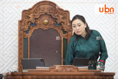 Х.Булгантуяаг 66.7 хувийн саналаар УИХ-ын дэд даргаас чөлөөллөө