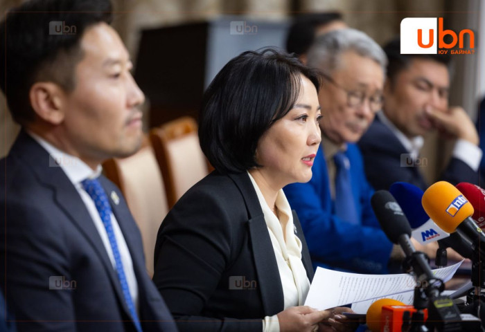 УИХ-ын гишүүн Д.Үүрийнтуяа Төсвийн байнгын хорооны даргын үүргийг түр гүйцэтгэхээр боллоо