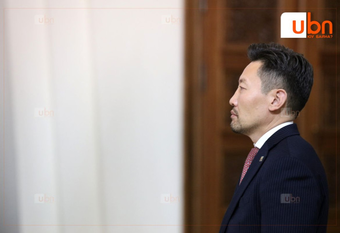 Шадар сайд Х.Ганхуяг ЗГ-ын гишүүний тангарагаа өргөлөө