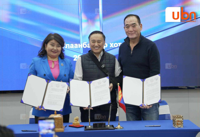 Хэлэлцээрт гарын үсэг зурж, ЭМЧ нар ажил хаяхгүй боллоо