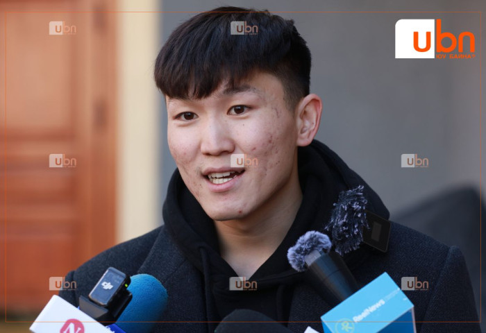 О.Уламсайханы ААВ: Та нарын жагсаалаас болж, би хоолноосоо салсан чамайг ална гээд хүү рүү минь дайрч хутгалсан байсан