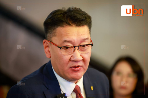 ШУУД: 2026 оны улсын төсөв батлагдсантай холбогдуулан сайд нар мэдээлэл өгч байна
