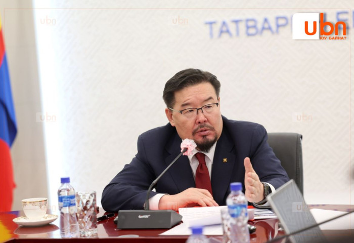 Ерөнхий сайд Татварын албыг 17.9 их наяд төгрөгийн орлогын төлөвлөгөөг бүрэн биелүүлж ажиллахыг үүрэг болгов