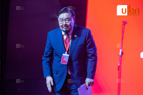 Г.Занданшатар: Анхнаасаа би албан тушаалд ШУНААГҮЙ