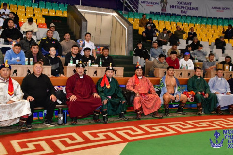 АЛТАН ЦОМ: “Од групп“, “Эв Монгол“ баг ялалтаа авлаа