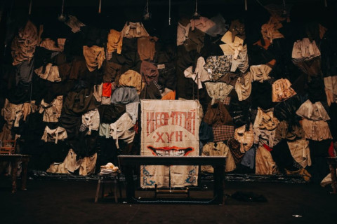 “Инээмтгий хүн” визуал драмын жүжгийг гуравхан удаа толилуулна