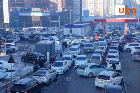 “Банкаа дүүргэлээ гээд ирээдүйн амьдрал тэр чигтээ сайхан болохгүй нь тодорхой шүү дээ“