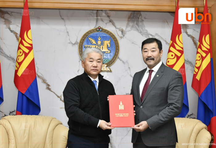 “Импортын барааны гаалийн албан татварын хувь, хэмжээ батлах тухай“ УИХ-ын тогтоолд өөрчлөлт оруулах тогтоолын төслийг өргөн мэдүүллээ