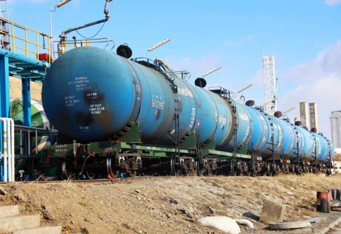 АҮЭБЯ: АИ-92 автобензин 95 вагон байна