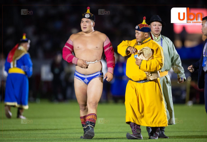 ​ Улсын арслан Э.Батмагнай түрүүлж, “ЧИНГИС ХААН ЦОМ“-ын эзэн боллоо   ​