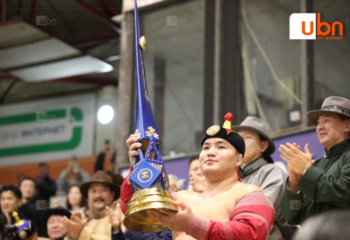 ФОТО: “Чингис хаан цом“-ын эзэн Улсын арслан Э.Батмагнай