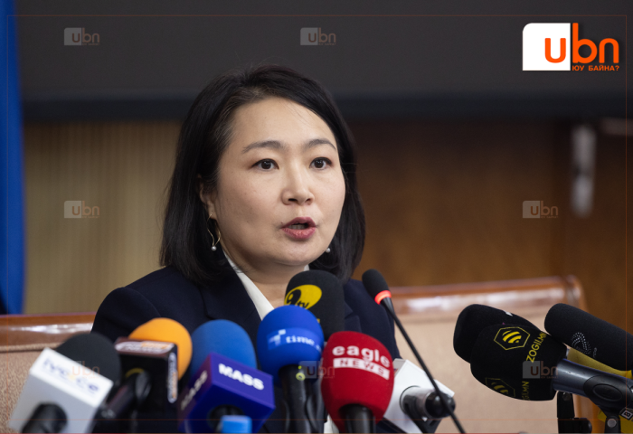 О.Номинчимэг: Гудамжаар алхангаа тамхи татдаг байдлыг болиулна