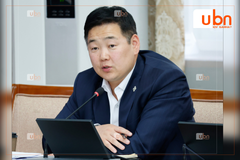 С.Эрдэнэбат: Инфльюнсерүүд залуу үеийнхэнд “VAPE татаж буй хүн ГОЁ“ гэдэг мэдрэмжийг өгөөд байна