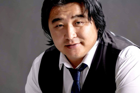 “Болор Цом-43” наадмын Тэргүүн шүлэг “ҮГ“