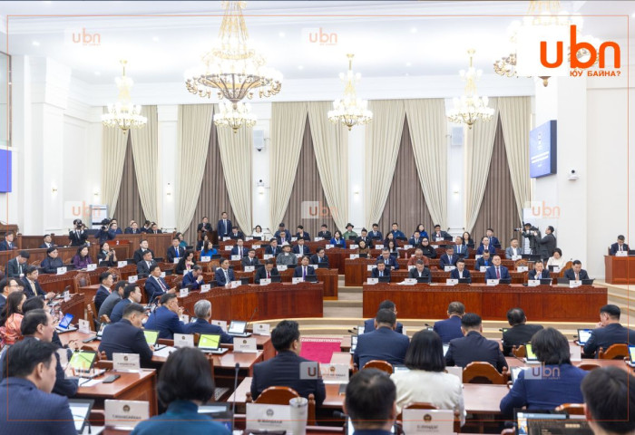 ЧУУЛГАН: Тээврийн хэрэгслийн албан татварын нэмэгдлийг цуцлах тухай нийтийн өргөдлийн талаарх ТБХ-ны санал, дүгнэлтийг хэлэлцэнэ