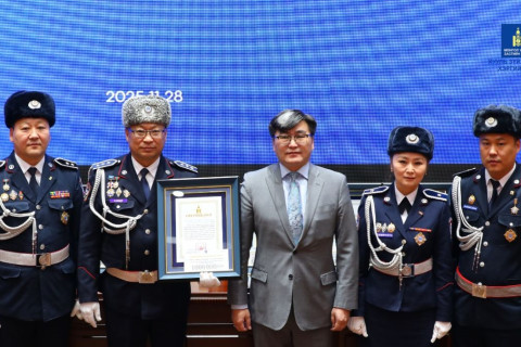 ХЗДХ-ийн сайдын нэрэмжит 2025 оны эрдэм шинжилгээний “Шилдэг бүтээл“, “Шилдэг илтгэл”, “Грант олгох төсөл”- ийн эзэд шагналаа гардаж авлаа