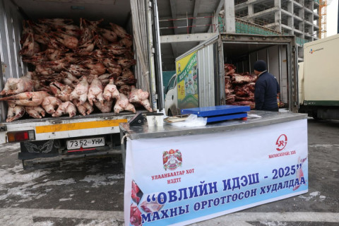 “Өвлийн идэш“ өргөтгөсөн худалдаанд үхрийн мах 14000, адууны мах 10500, хонины мах 12000 төгрөгөөр худалдаалагдаж байна