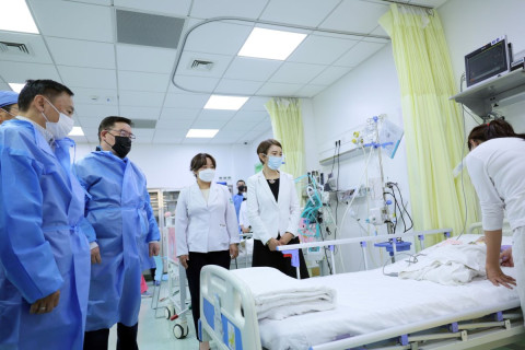 Ерөнхий сайд Г.Занданшатар СХД-ийн нэгдсэн эмнэлэгт ажиллаж, томуу, томуу төст өвчний нөхцөл байдалтай танилцлаа