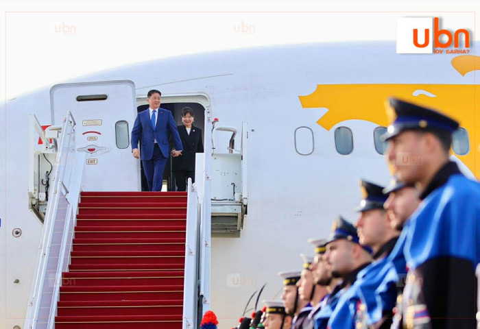 Ерөнхийлөгч У.Хүрэлсүх төрийн айлчлал хийхээр Бүгд Найрамдах Итали Улсад хүрэлцэн ирлээ