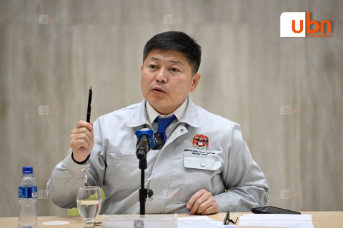 Х.Нямбаатар: Сургууль, цэцэрлэгүүдийг хийн болон цахилгаан халаалтад шилжүүлэх албан бичгийг Боловсролын сайд П.Наранбаярт хүргүүлнэ.