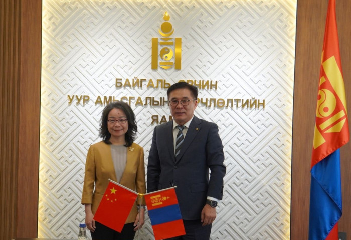 БОУАӨ-ийн сайд Б.Батбаатар БНХАУ-аас Монгол Улсад суугаа онц бөгөөд бүрэн эрхт Элчин сайд Шэнь Миньжуанийг хүлээн авч уулзав