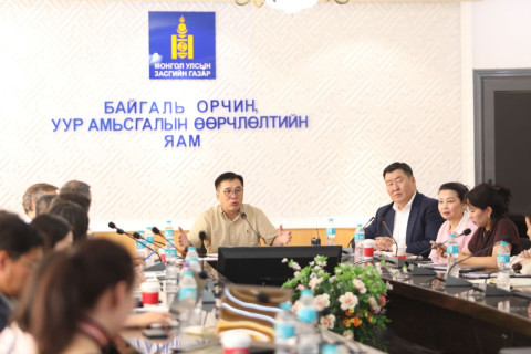 БОУАӨ-ийн сайд Б.Батбаатар тусгай хамгаалалттай газар нутагт төсөл, хөтөлбөр хэрэгжүүлж буй олон улсын байгууллагуудын төлөөллийг өнөөдөр хүлээн авч уулзлаа