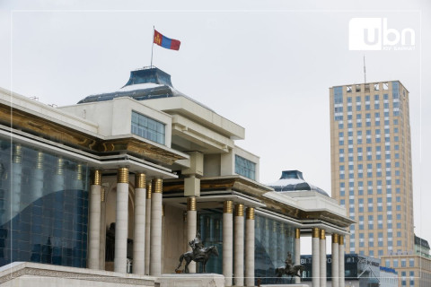 ТББХ: Бүх нийтийн амралт бямба, ням гарагт тохиовол лхагва, пүрэв гарагт шилжүүлэх хуулийг өнөөдөр хэлэлцэнэ