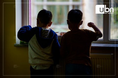 ЗӨВЛӨМЖ: Гэртээ үлдэж буй хүүхэддээ дараах зүйлсийг хийж болохгүйг зааж сургаарай