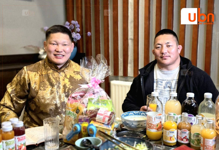 Н.Золбоо: “Хачиртай Бантан“ подкастад Улсын заан Б.Бат-Өлзий оролцлоо. Мөн ч олон удаа таарч “алуулсан“ даа