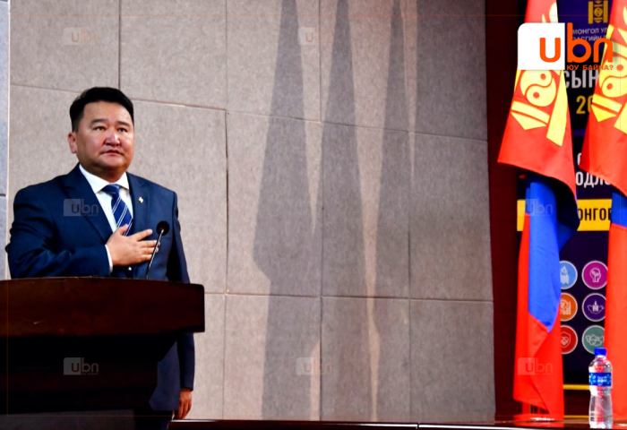 Баянхонгор аймгийн Засаг даргаар сонгогдсон Э.Энхбатыг Ерөнхий сайд батламжилжээ