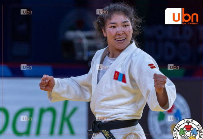 Л.Энхрийлэн хэсгийн аваргын төлөө Японы бөхтэй таарлаа