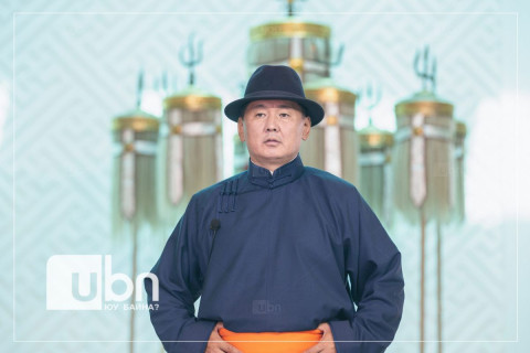 У.Хүрэлсүх: Б.Энх-Оргил танд Монголын ард түмнийхээ нэрийн өмнөөс халуун баяр хүргэе