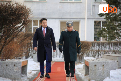 Шадар сайд Х.Ганхуяг онцгой байдлын байгууллагын үйл ажиллагаа, авч хэрэгжүүлж буй арга хэмжээтэй танилцжээ